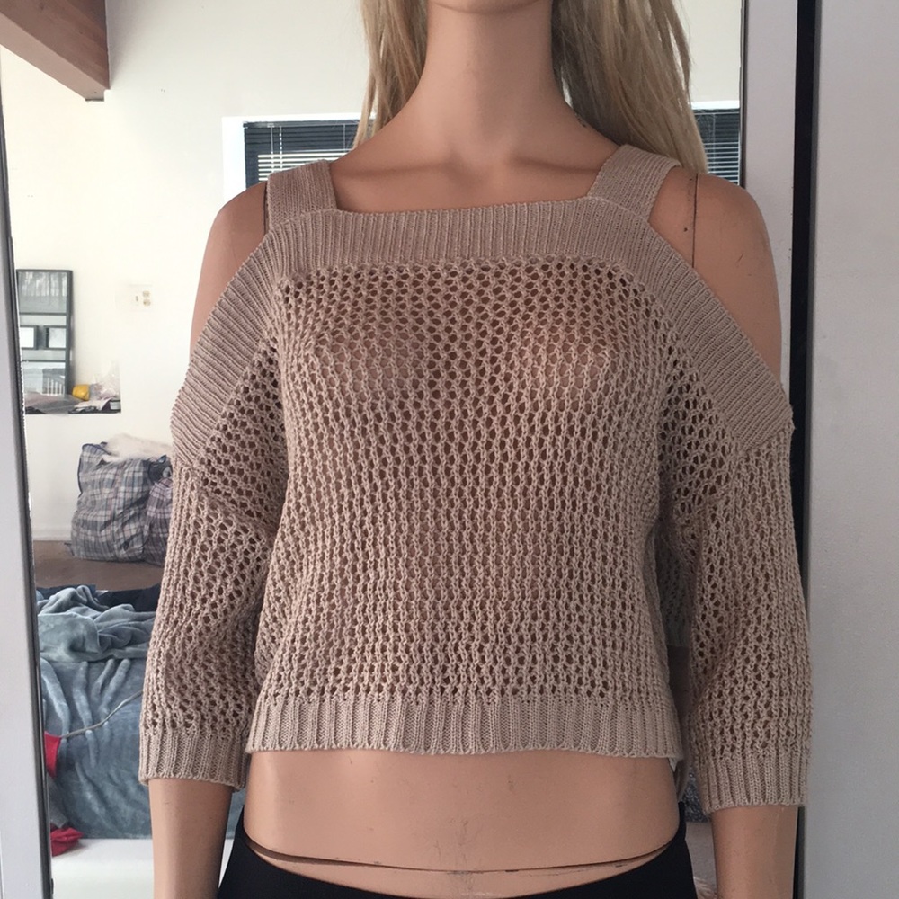 Great Zara Beige Cold Shoulder Cropped Sweater - Picture 1 of 4